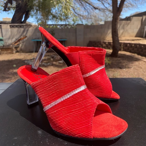Vintage Delight Red Peep Toe with Rhinestones & Perspex Heel - size 6.5 - Picture 1 of 8